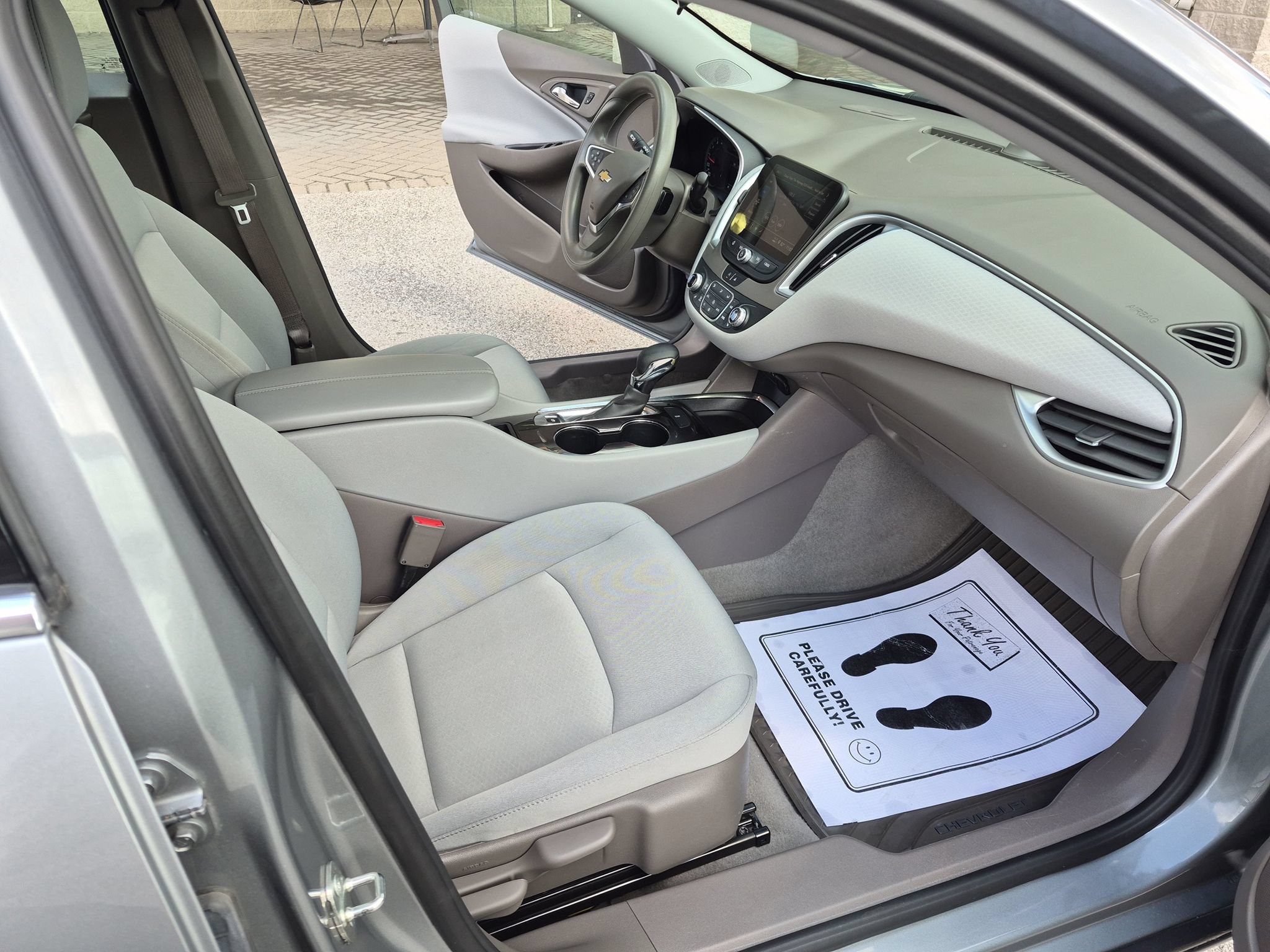 Used 2023 Chevrolet Malibu LT FWD image 12