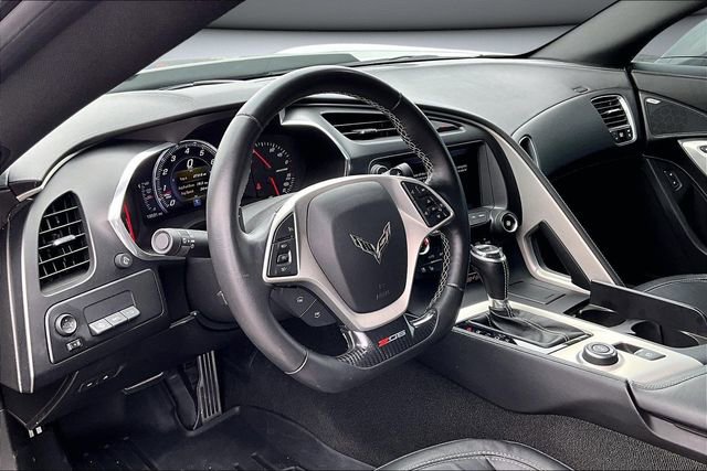 Used 2015 Chevrolet Corvette Z06 w/ 2LZ Preferred Equipment Group image 15