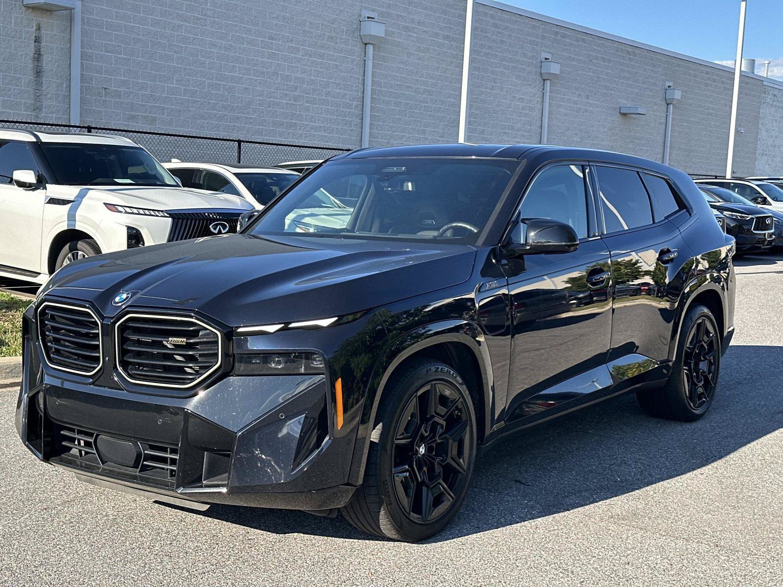 Used 2025 BMW XM AWD/4WD image 1