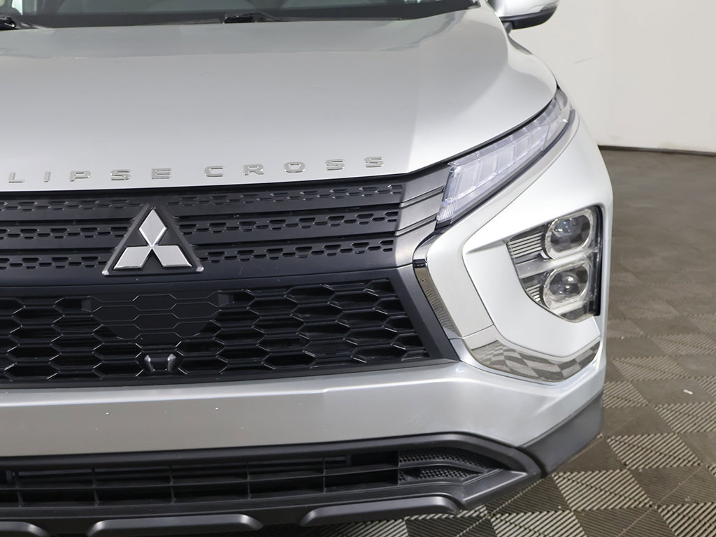 Used 2024 Mitsubishi Eclipse Cross ES AWD/4WD image 12