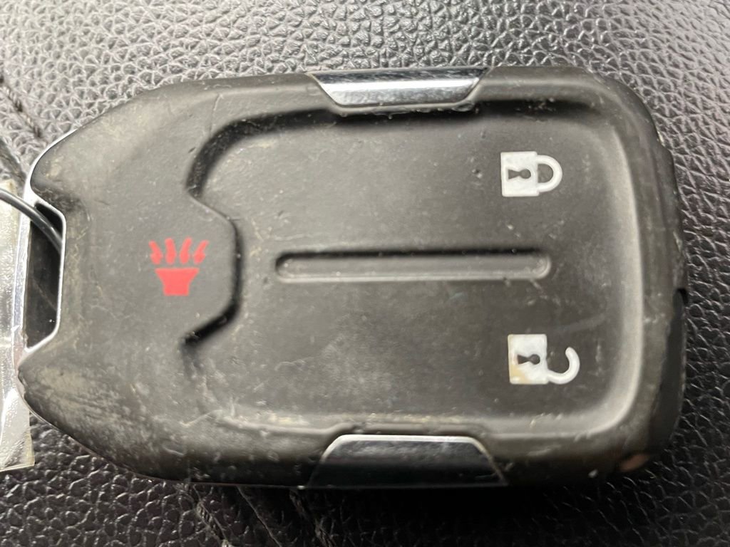 Used 2021 GMC Terrain SLE w/ Elevation Edition image 26