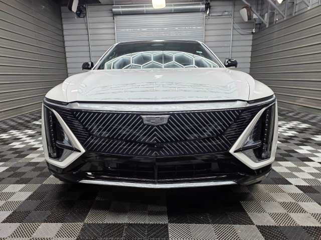 Used 2024 Cadillac Lyriq Luxury AWD/4WD image 4