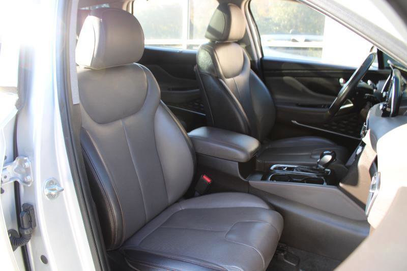 Used 2019 Hyundai Santa Fe FWD image 11