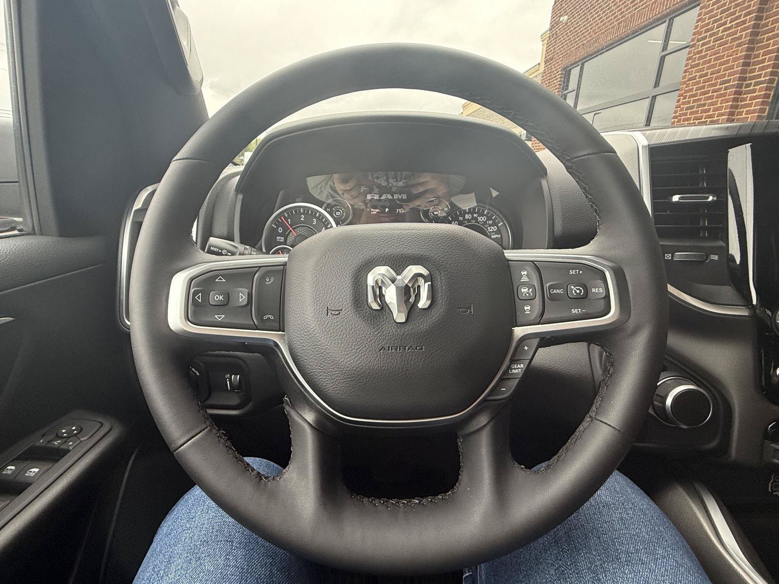 Used 2025 RAM 1500 Big Horn AWD/4WD image 19