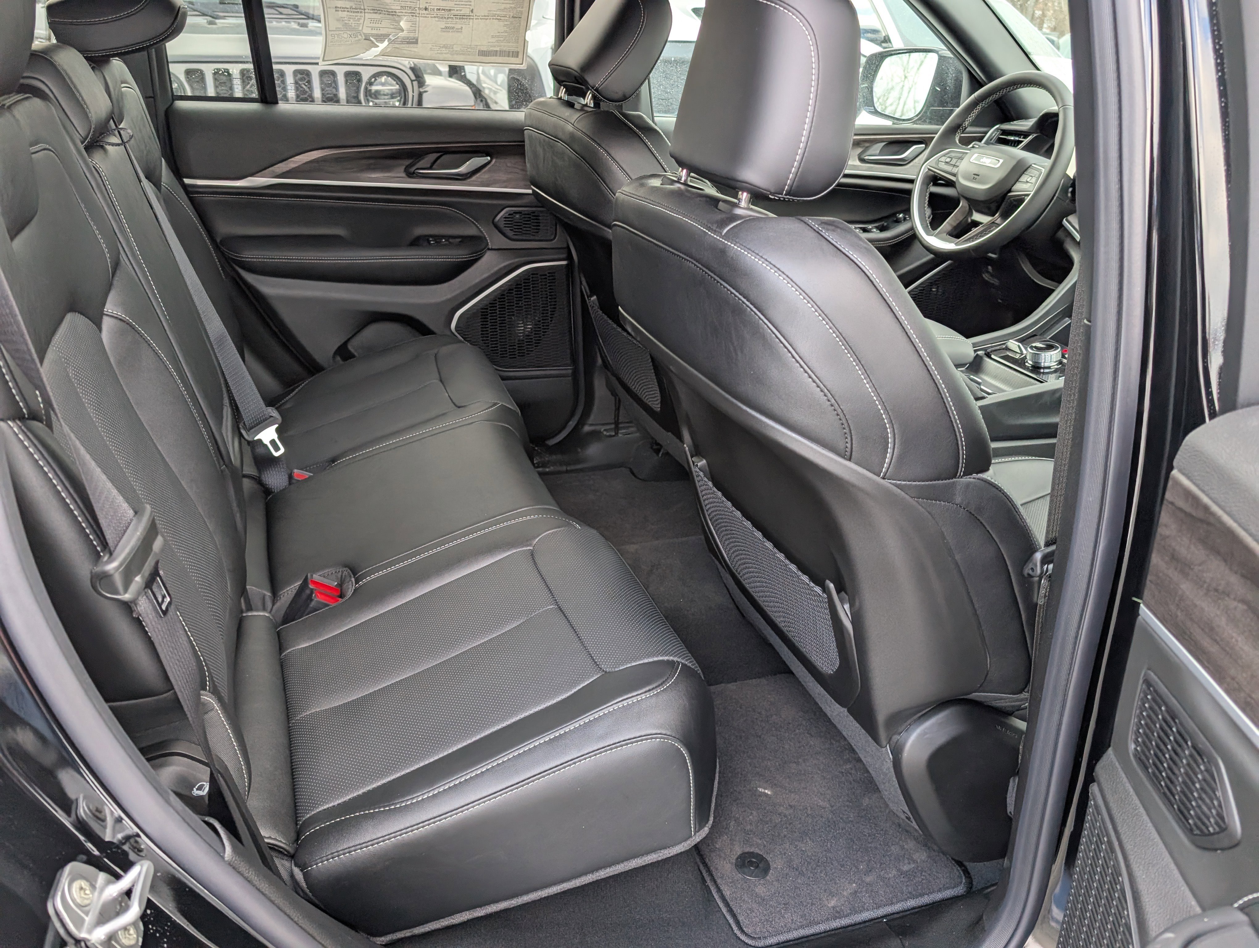 New 2026 Jeep Grand Cherokee Limited image 8