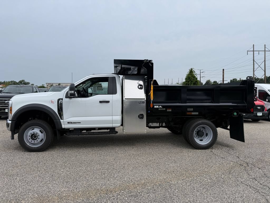 New 2026 Ford F550 4x4 Regular Cab Super Duty image 2