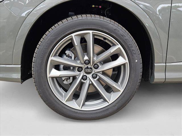 New 2025 Audi Q3 2.0T Premium w/ Convenience Package AWD/4WD image 9