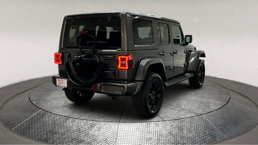 Used 2021 Jeep Wrangler Unlimited Sahara image 8