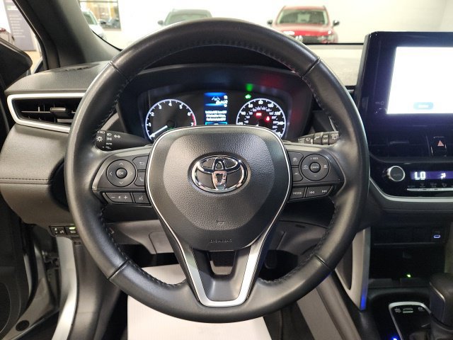 Used 2024 Toyota Corolla Cross AWD Hybrid image 20