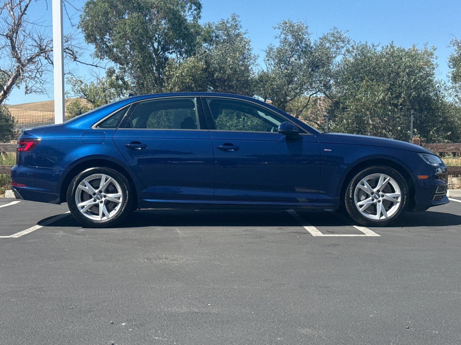 Used 2018 Audi A4 2.0T Premium AWD/4WD image 7