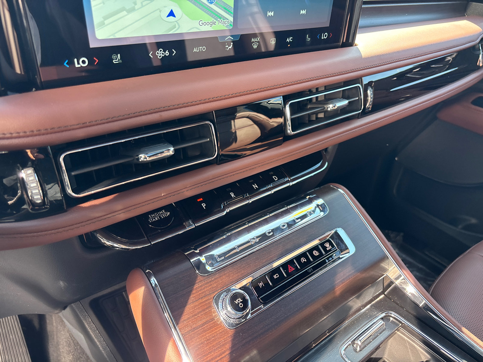 New 2027 Lincoln Aviator Reserve w/ Jet Appearance Package AWD/4WD image 21