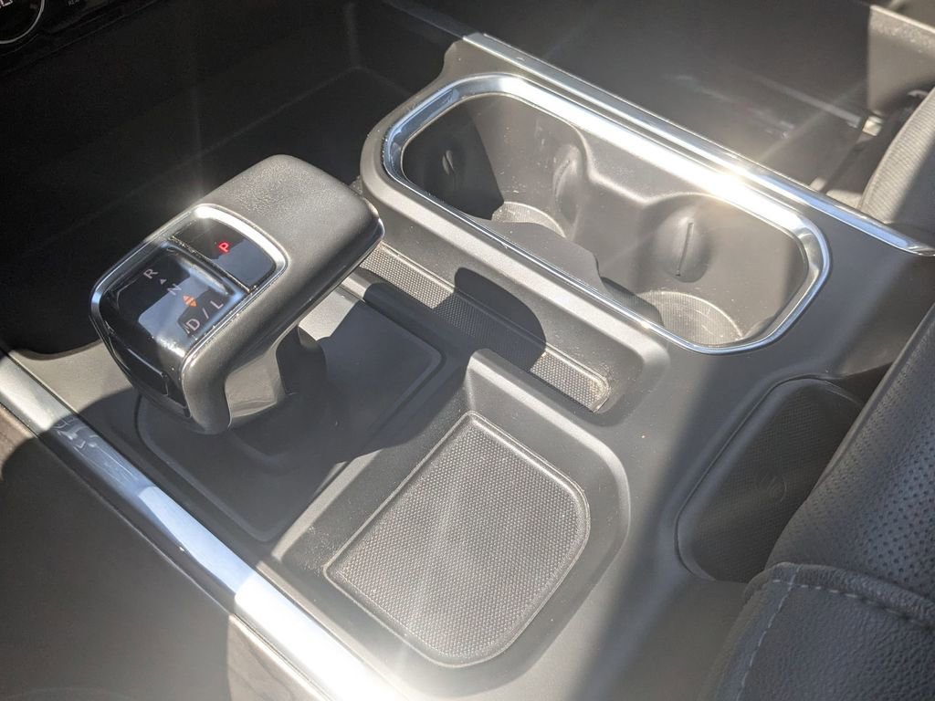 Used 2022 Chevrolet Silverado 1500 LTZ w/ LTZ Premium Package AWD/4WD image 25