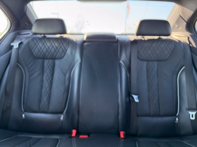 Used 2020 BMW 750i xDrive w/ M Sport Package AWD/4WD image 37