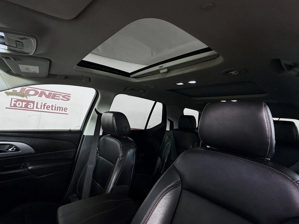 Used 2019 Chevrolet Traverse RS w/ LPO, Floor Liner Package AWD/4WD image 11