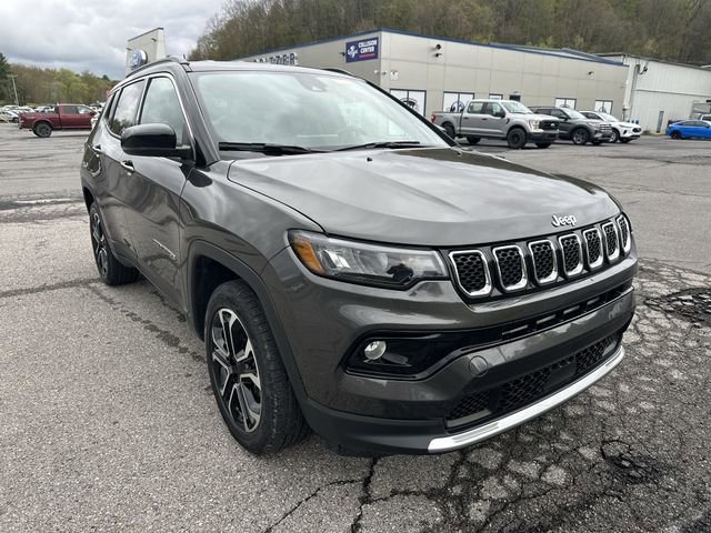 Used 2024 Jeep Compass Limited AWD/4WD image 11