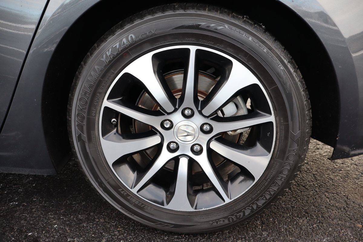 Used 2015 Acura TLX FWD image 43