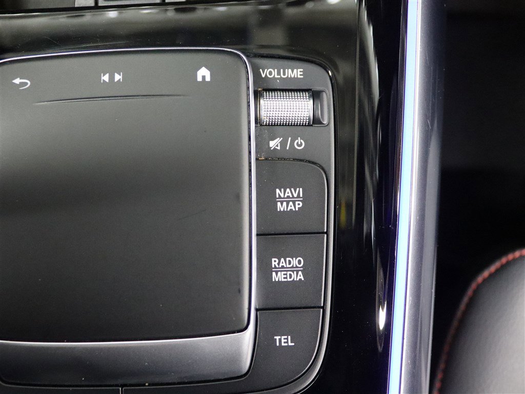 Used 2021 Mercedes-Benz GLA 35 AMG 4MATIC image 33