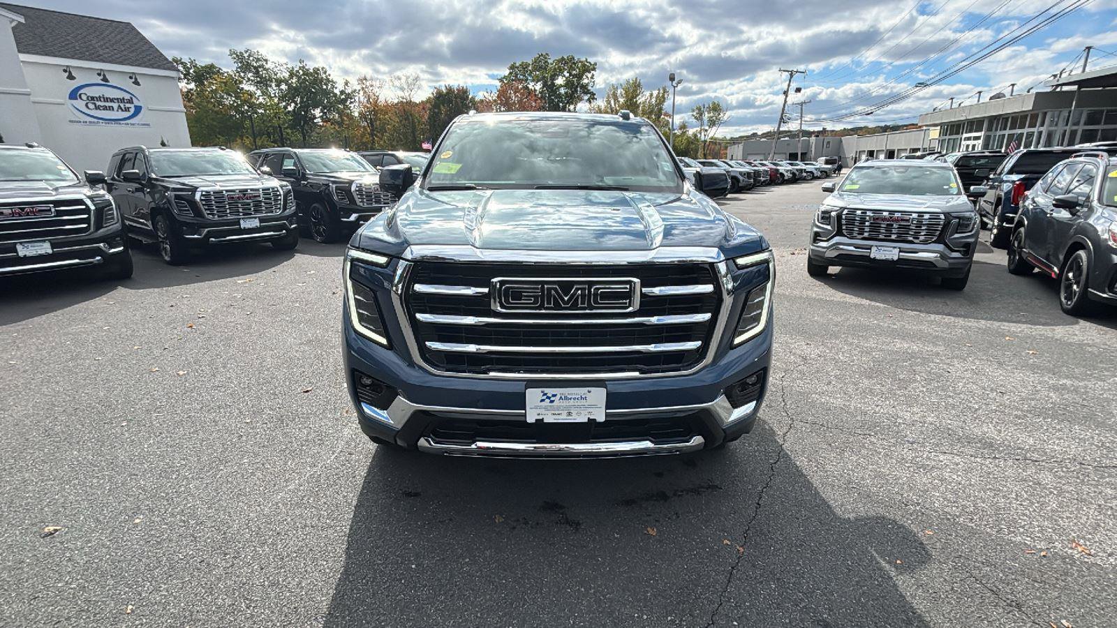 New 2026 GMC Yukon Elevation w/ LPO, Elevation Black Package image 2