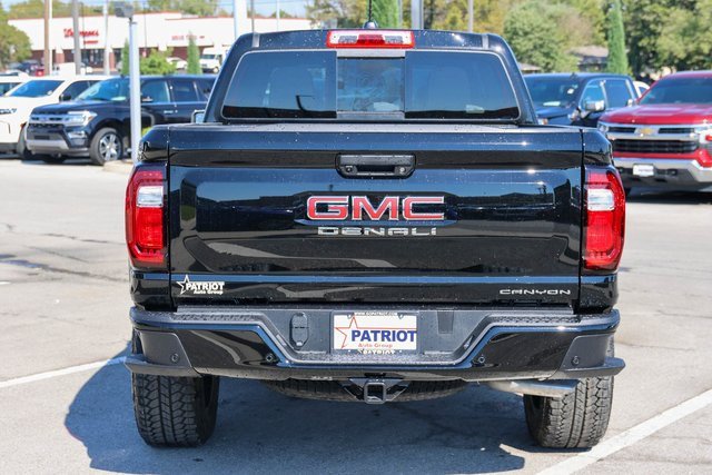 New 2026 GMC Canyon Denali image 4