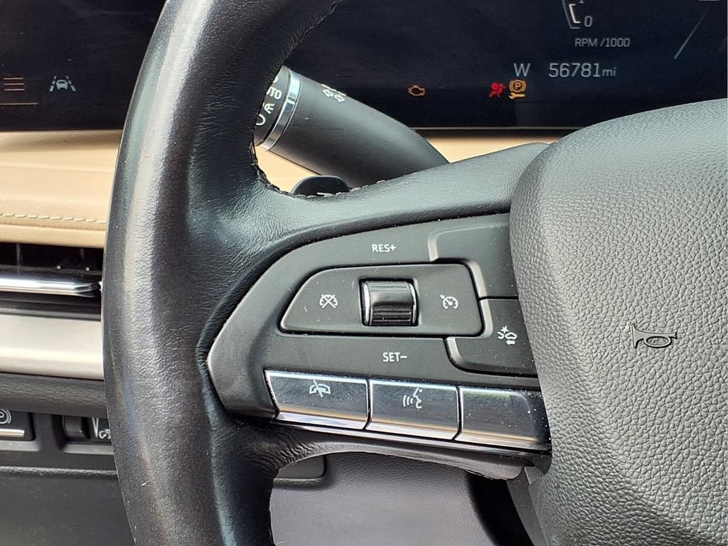Used 2024 Cadillac XT4 Premium Luxury FWD image 16