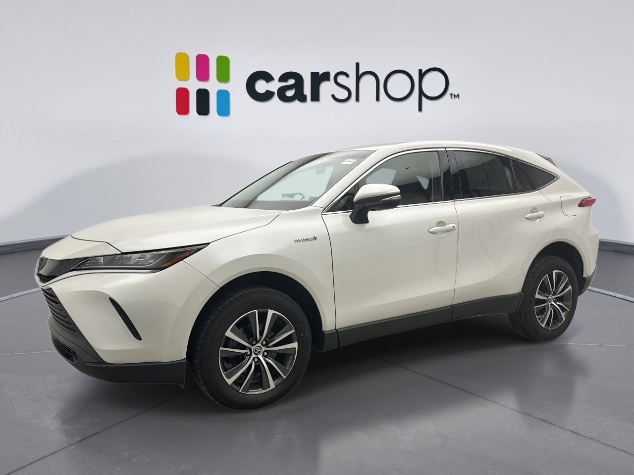 Used 2021 Toyota Venza LE w/ Carpet Mat Package (TMS) image 1