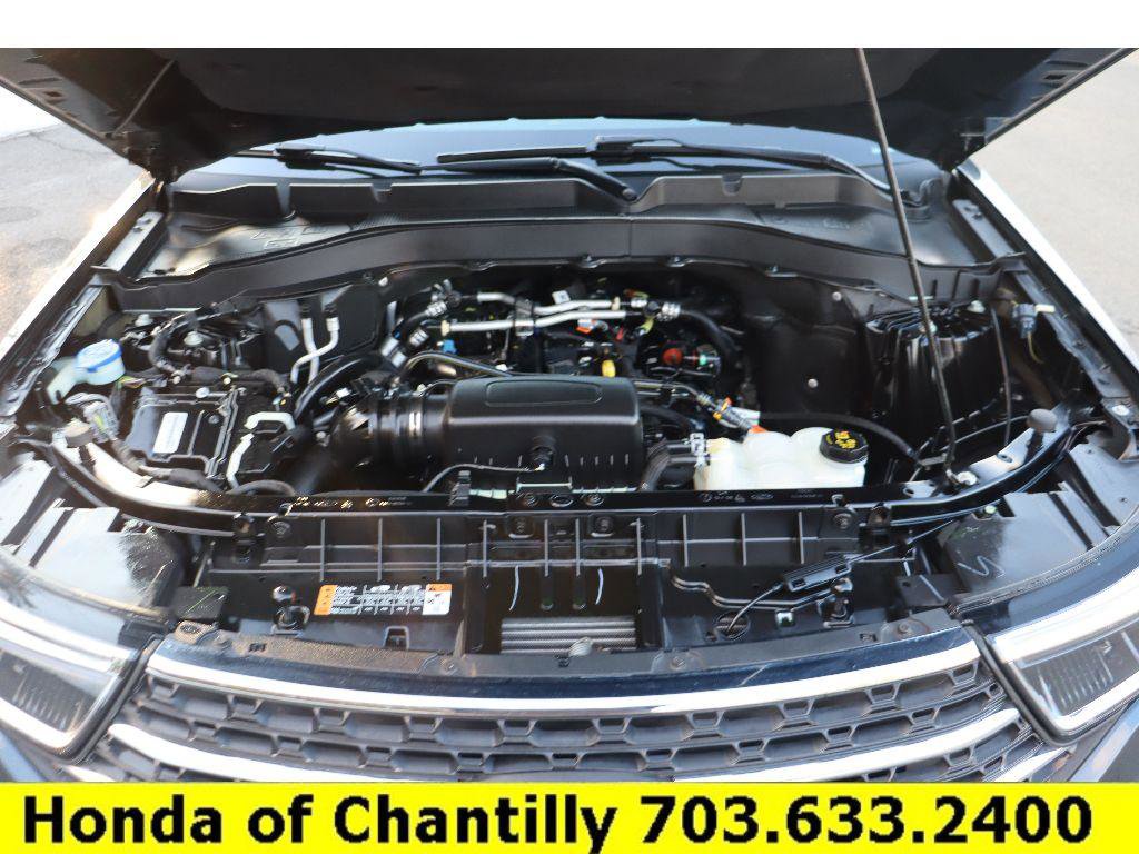 Used 2022 Ford Explorer XLT w/ Equipment Group 202A image 34