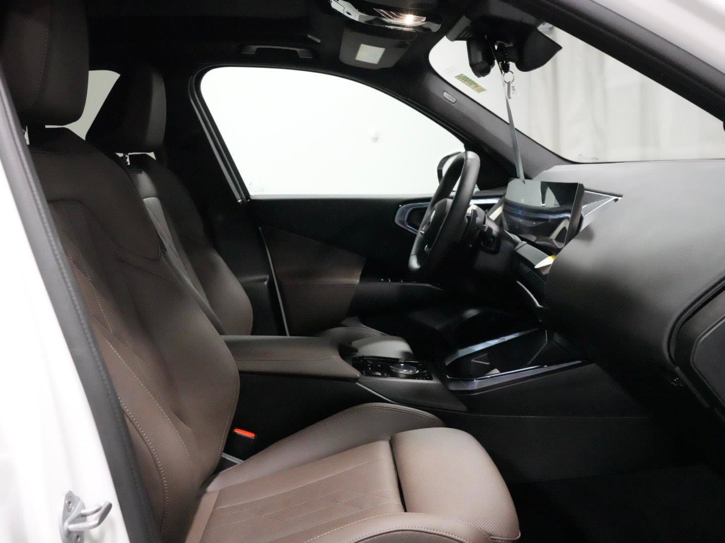 Certified 2025 BMW X3 xDrive30i AWD/4WD image 7
