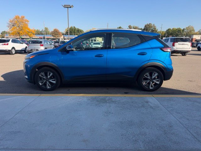 Used 2023 Chevrolet Bolt EUV LT w/ Convenience Package FWD image 11