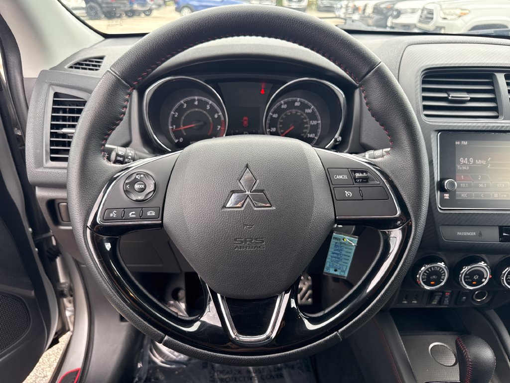 Used 2019 Mitsubishi Outlander Sport LE FWD image 13