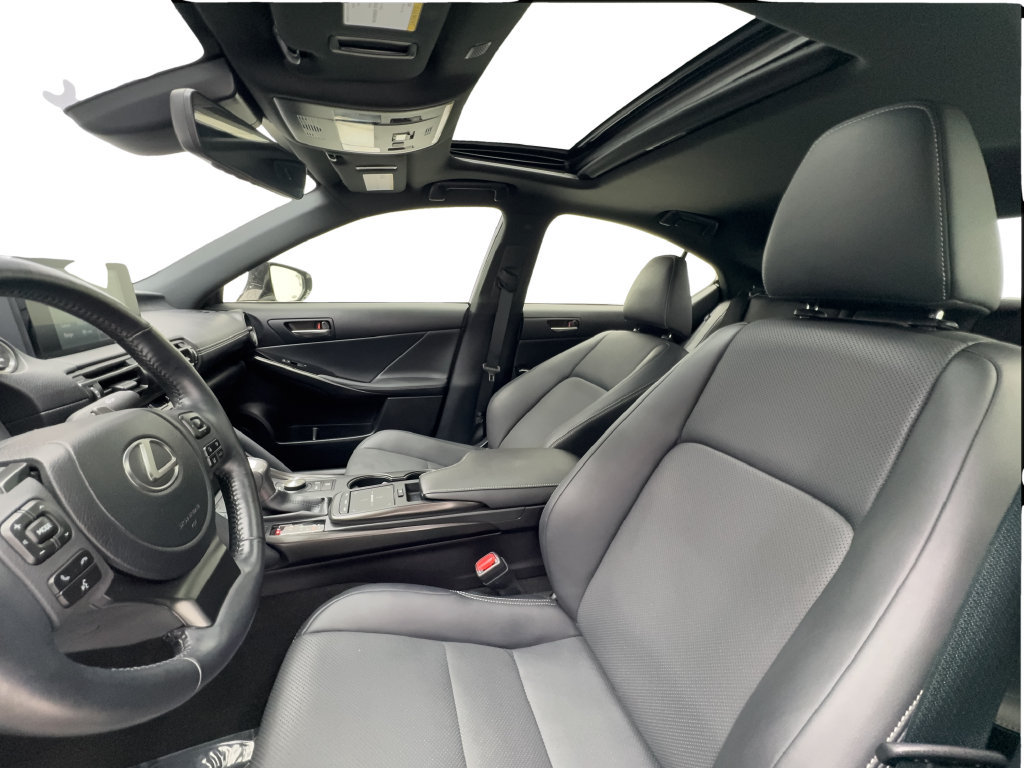 Used 2023 Lexus IS 300 w/ Comfort Package RWD image 21