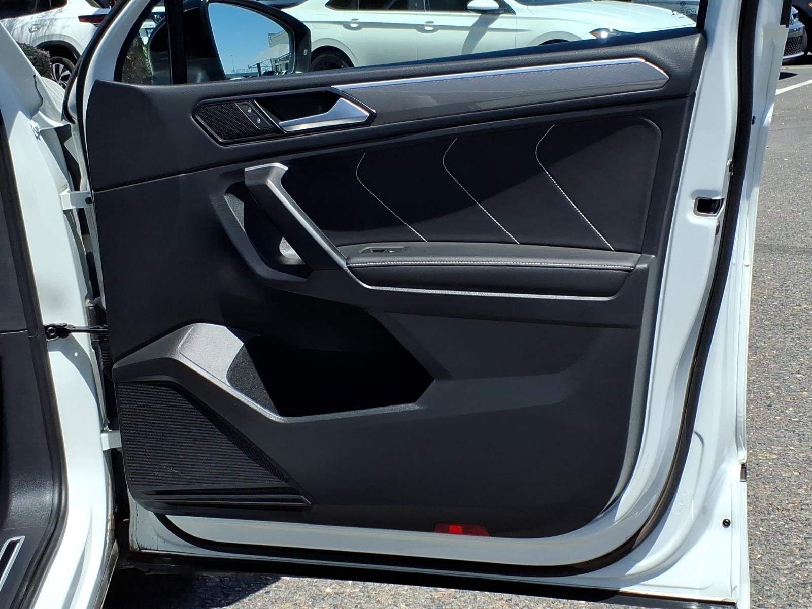 Certified 2023 Volkswagen Tiguan SE R-Line FWD image 15