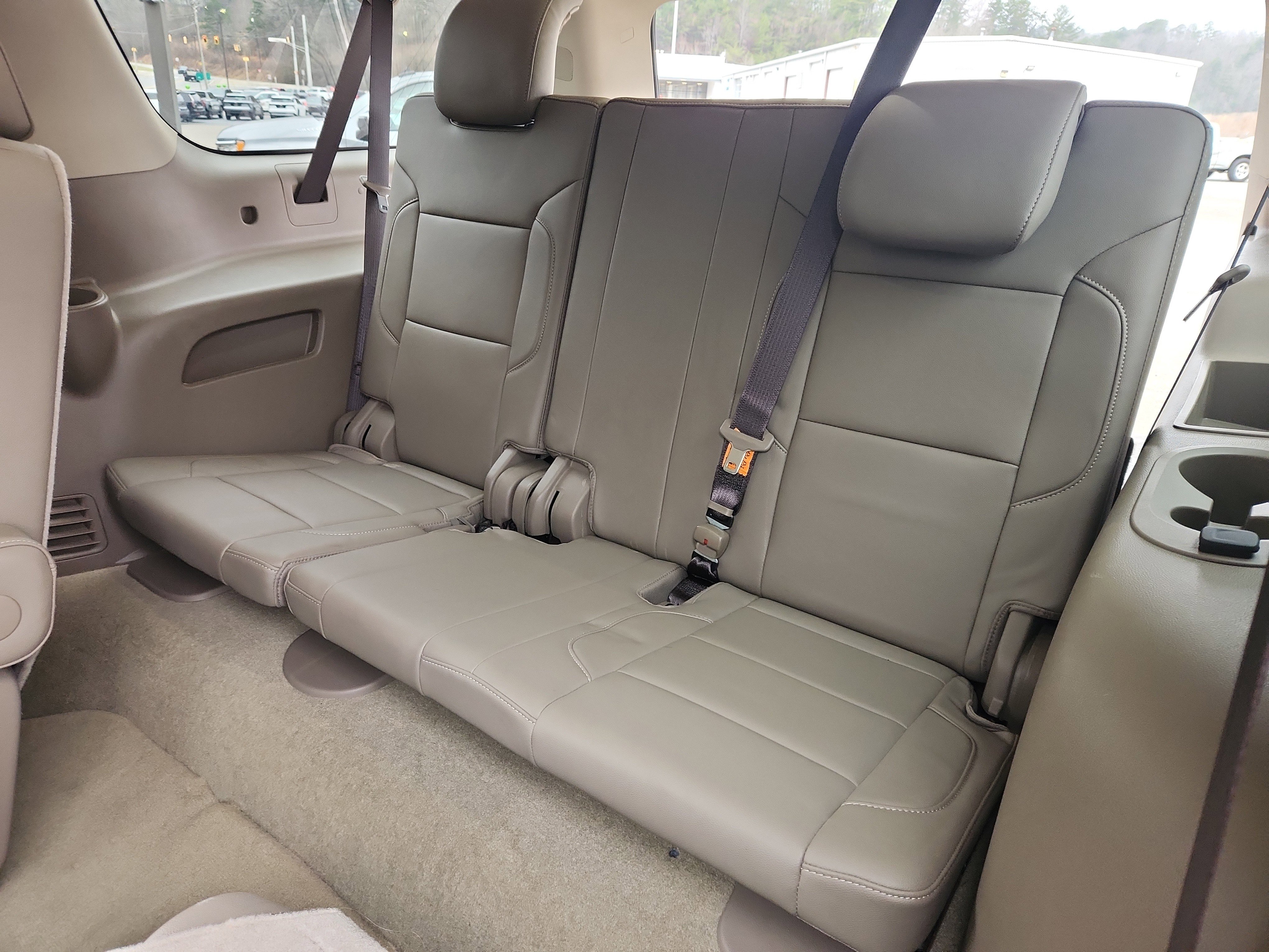 Used 2018 Chevrolet Suburban LT image 42