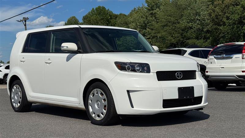 Used 2008 Scion xB FWD image 6