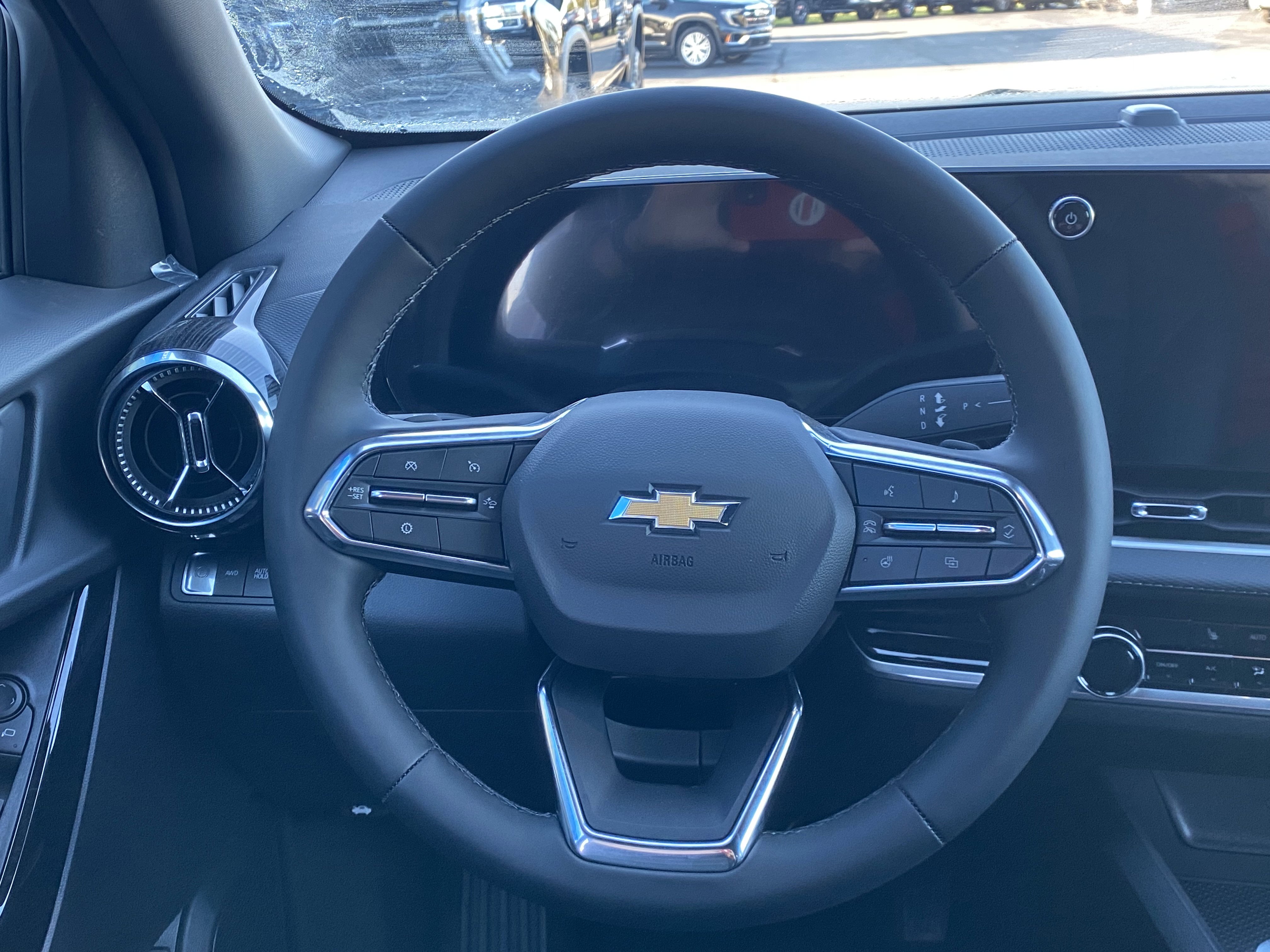 New 2026 Chevrolet Equinox LT w/ Convenience Package II image 13