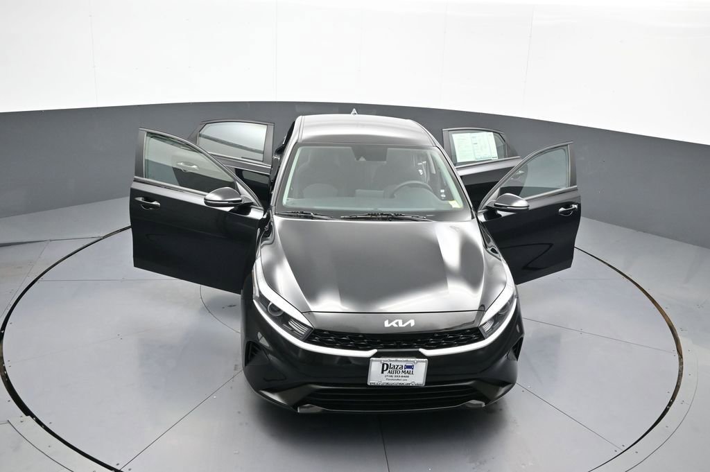 Certified 2023 Kia Forte LXS w/ LXS Technology Package FWD image 44