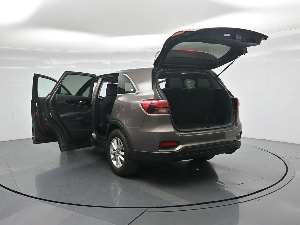 Used 2019 Kia Sorento LX image 37