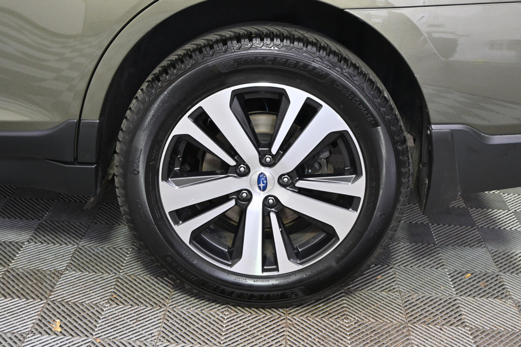 Used 2018 Subaru Outback 2.5i Limited AWD/4WD image 20