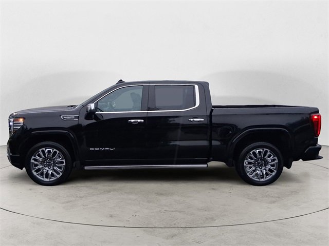 Used 2025 GMC Sierra 1500 Denali Ultimate image 2