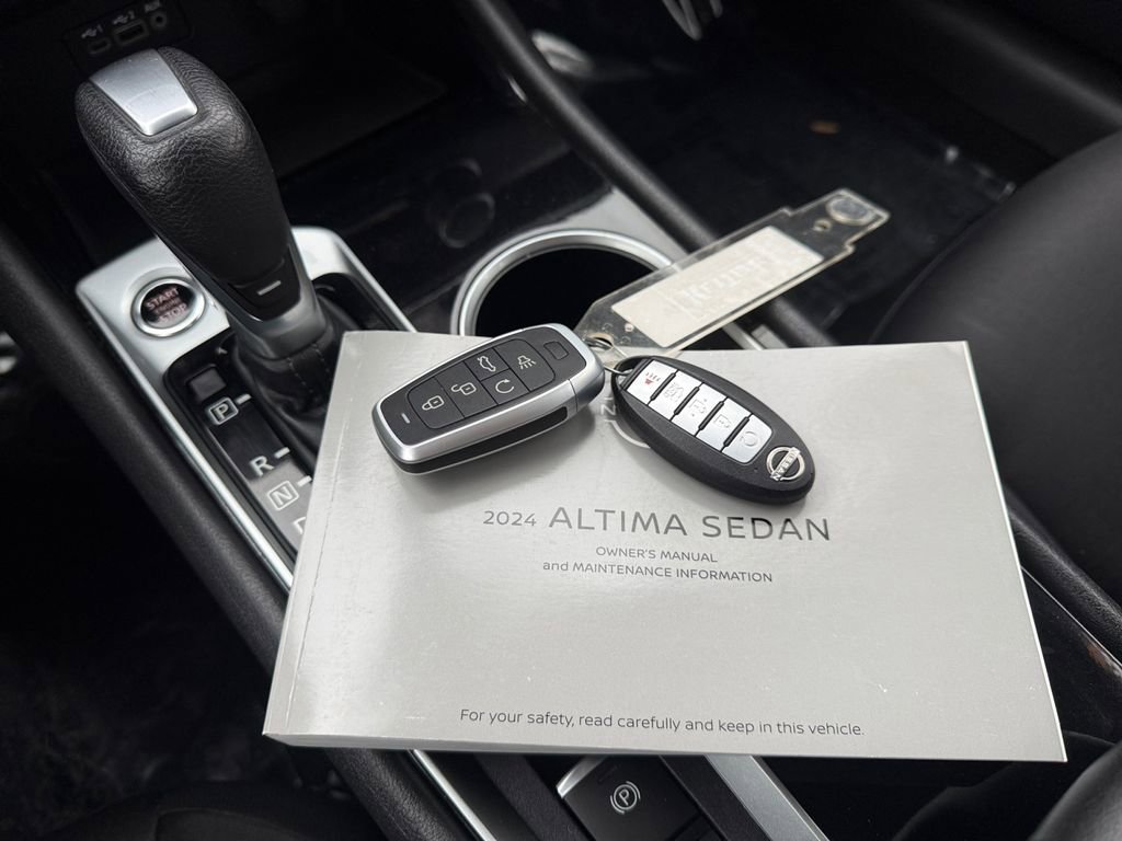 Certified 2024 Nissan Altima 2.5 SV AWD/4WD image 30