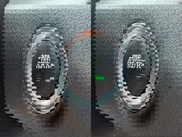 Certified 2024 GMC Terrain SLT image 18