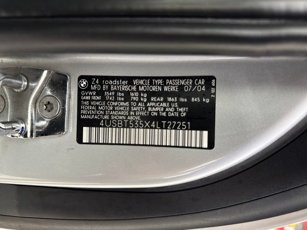 Used 2004 BMW Z4 3.0i RWD image 21