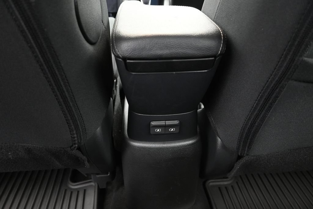 Used 2025 Nissan Kicks Play S FWD image 22