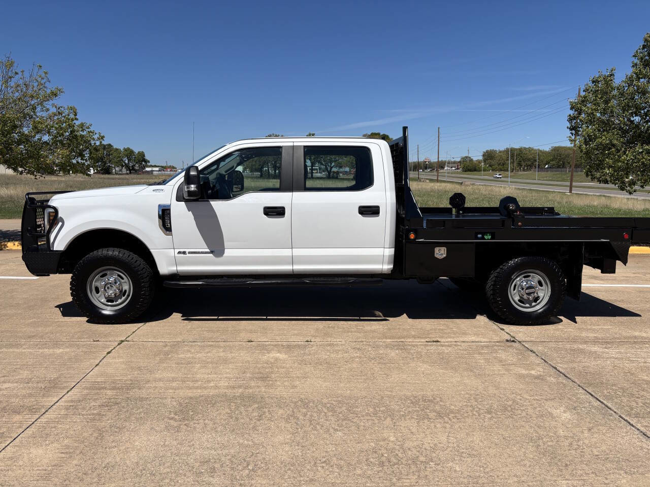 Used 2019 Ford F250 XL w/ Power Equipment Group image 2