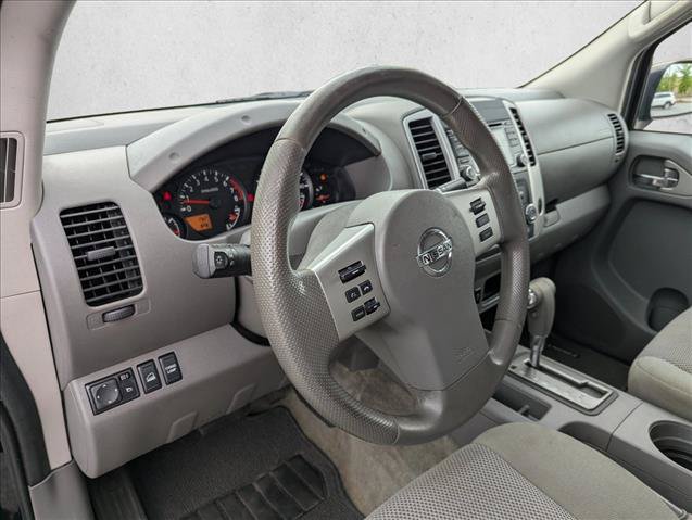 Used 2018 Nissan Frontier SV AWD/4WD image 12
