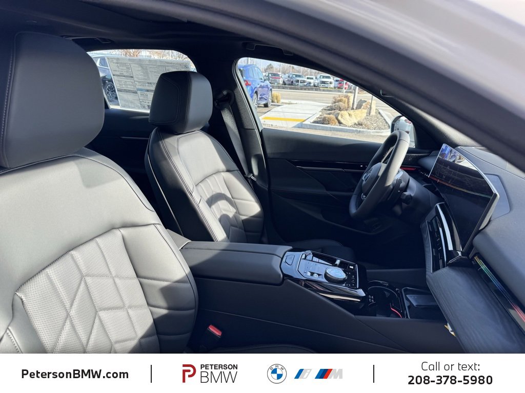 New 2026 BMW 530i xDrive w/ Premium Package image 19