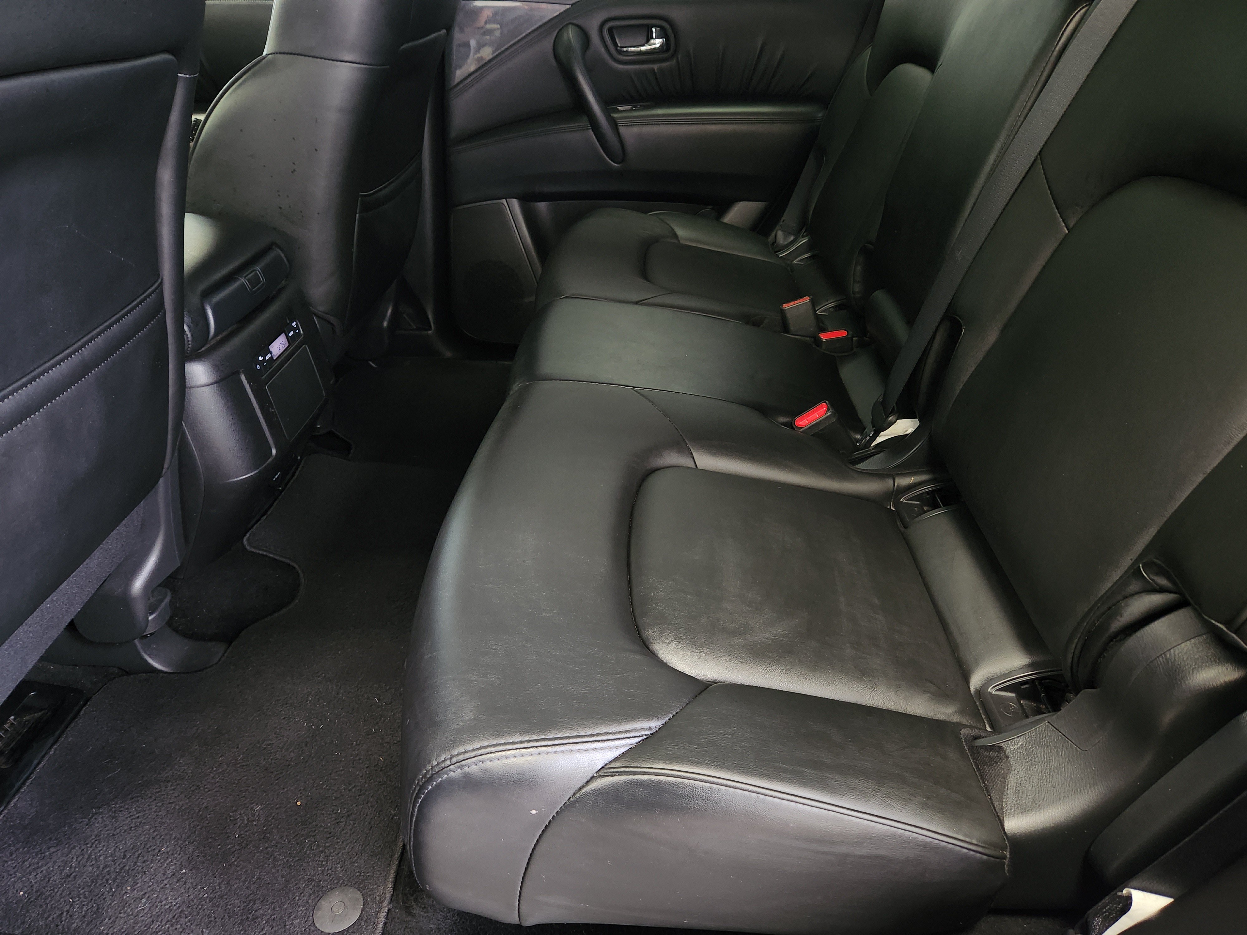 Used 2022 Nissan Armada SV AWD/4WD image 30