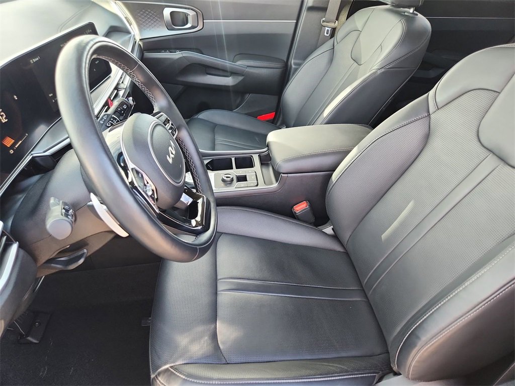 Used 2025 Kia Sorento EX image 10