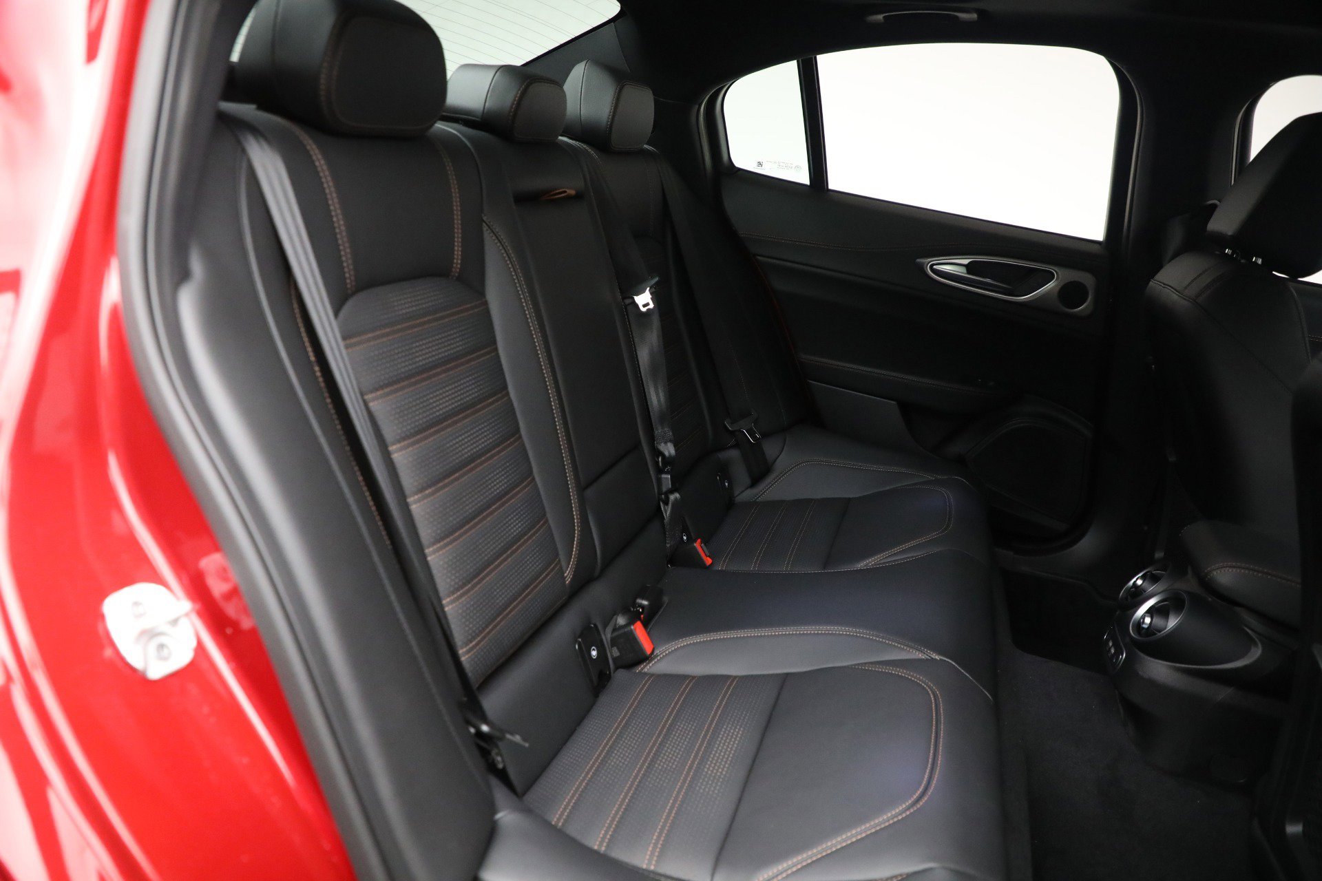 New 2025 Alfa Romeo Giulia AWD w/ Driving Assist Package image 19