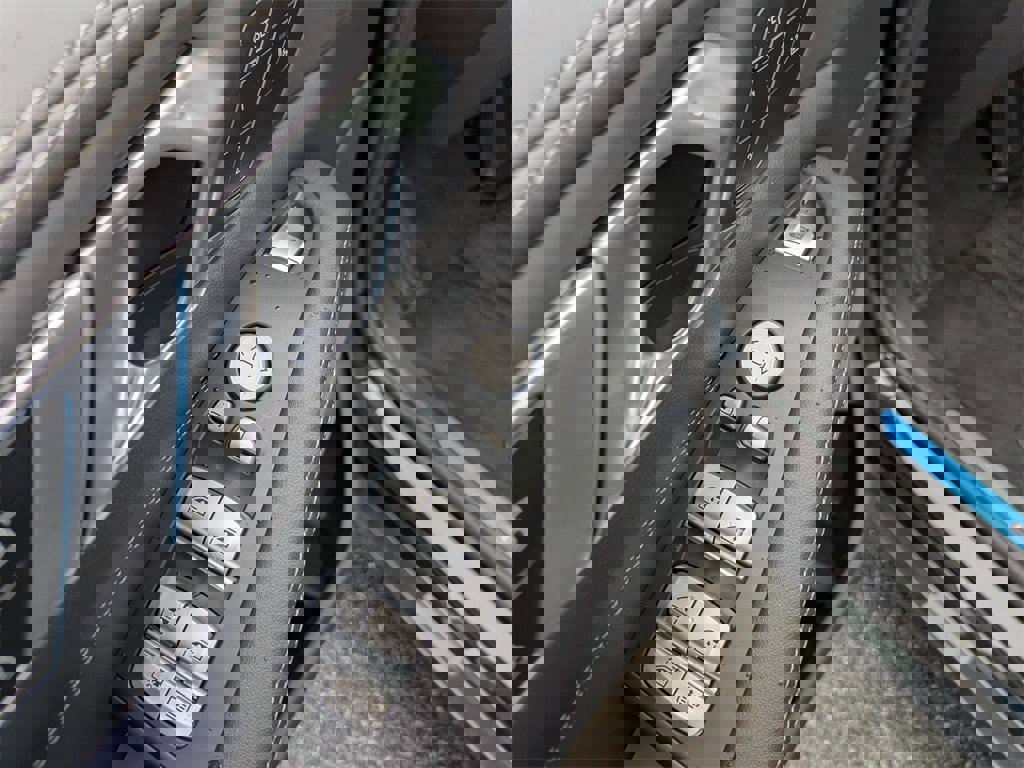 New 2025 BMW X7 xDrive40i w/ Premium Package image 12