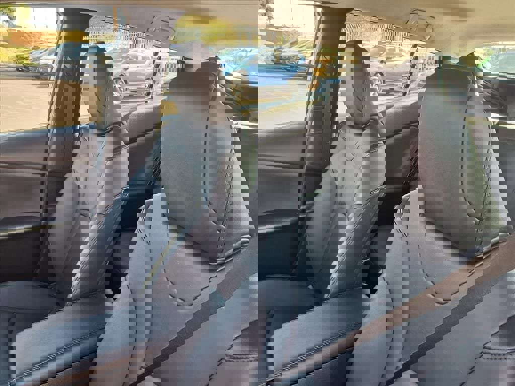 Used 2018 Toyota Prius Prime image 27